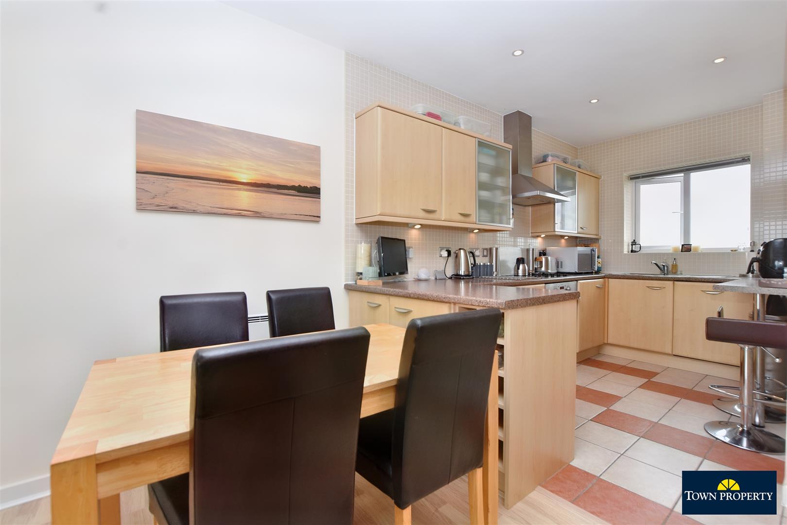 Property Details for San Diego Way Eastbourne BN23 5BG Town Property